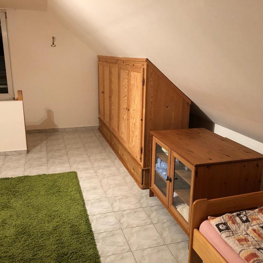 Ubytovani Na Cechach Decin Bagian luar foto